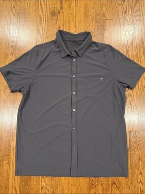 Vuori Men's Short-Sleeve Ace Button-Down Shirt -charcoal/grey  XXL